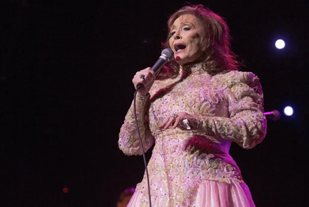 size-large wp-image-1263171804