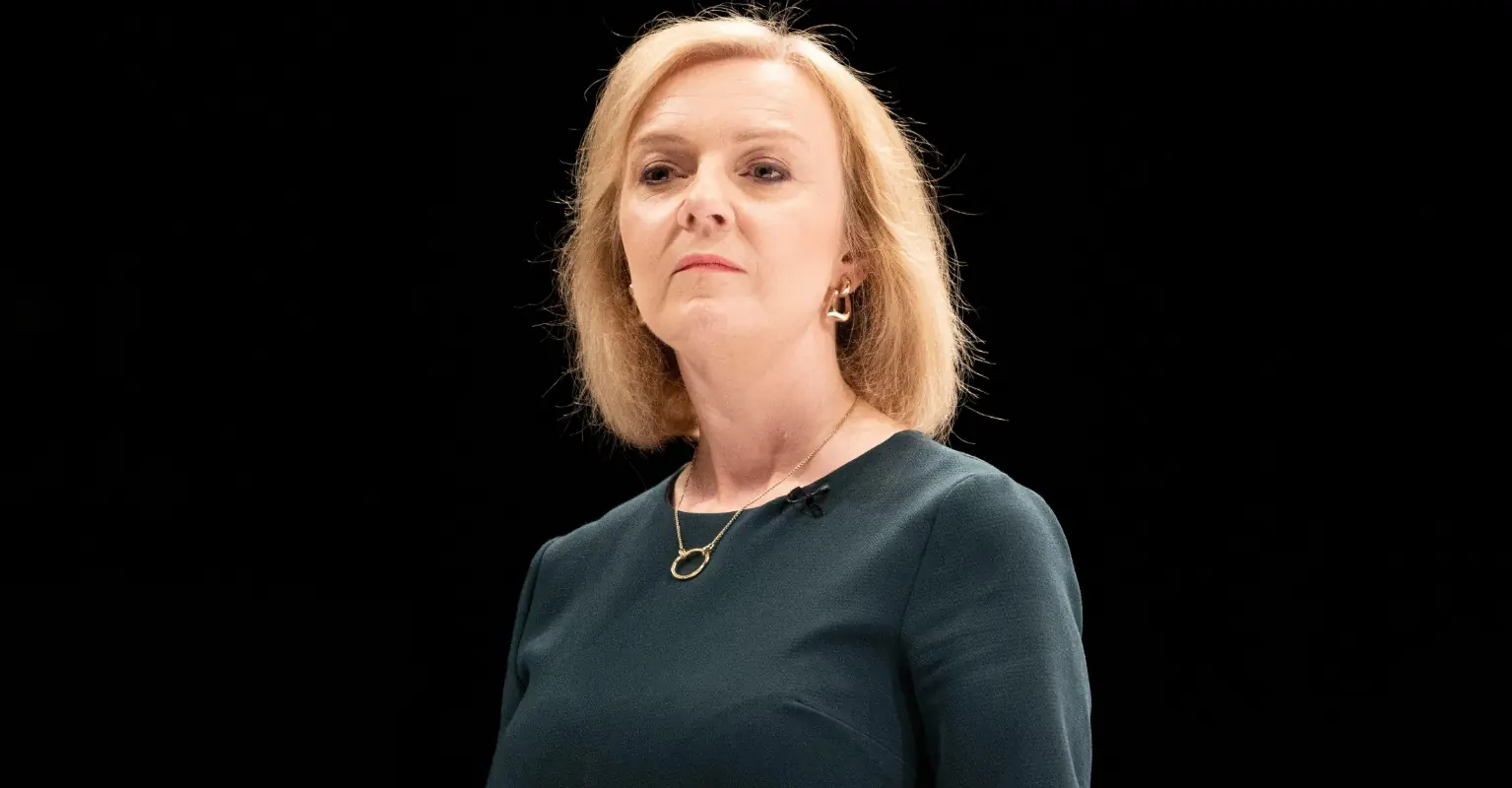 Twitter hilariously reacts to Liz Truss resigning as Prime Minister