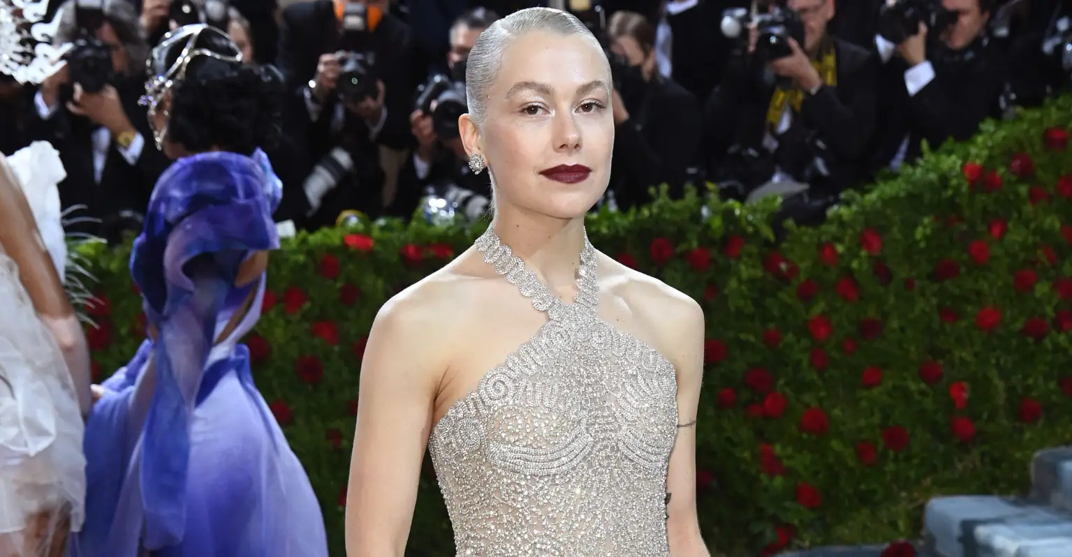 Phoebe Bridgers slams Johnny Depp fans' 'disgusting' treatment of Amber Heard during trial