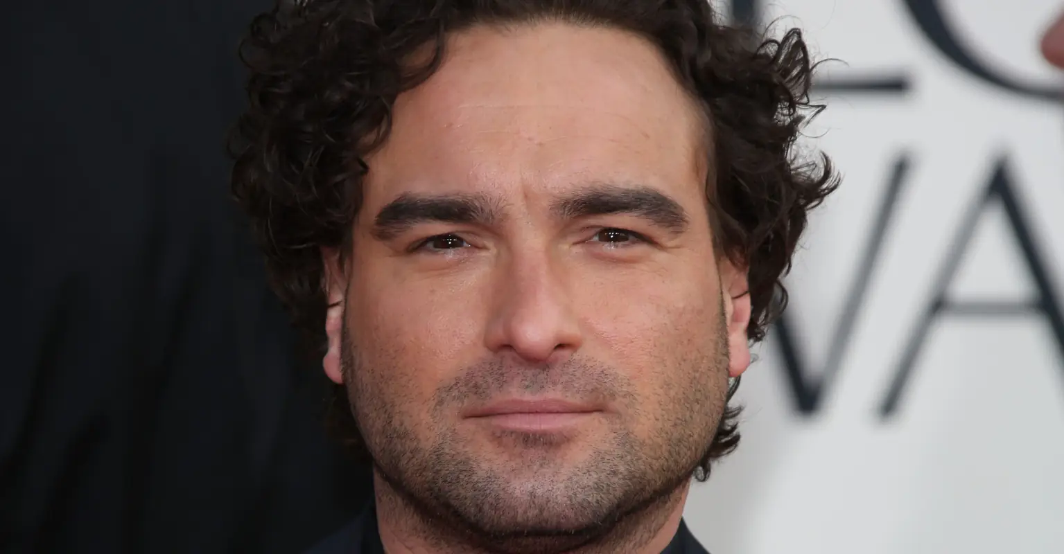 Johnny Galecki recalls how Kaley Cuoco first hit on him while filming 'Big Bang Theory'