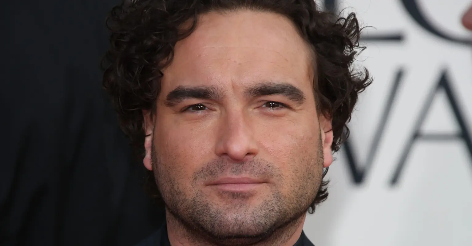 Johnny Galecki recalls how Kaley Cuoco first hit on him while filming 'Big Bang Theory'