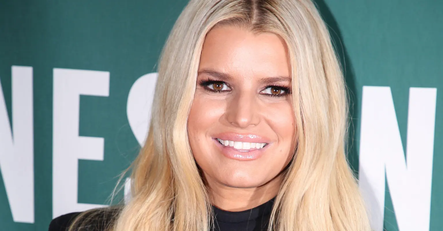 Jessica Simpson responds to fans' concerns after posting 'disturbing' video