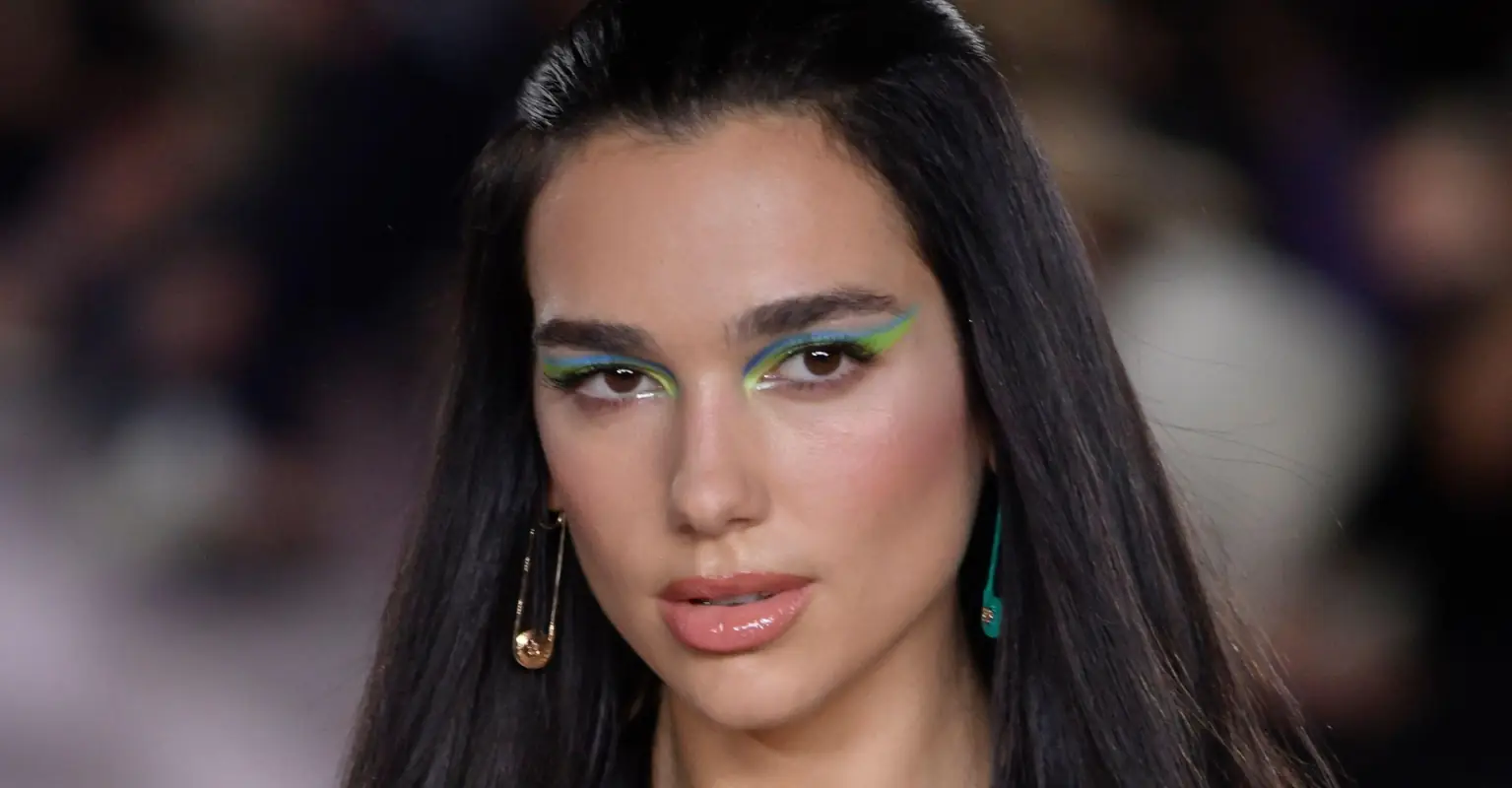 Dua Lipa and Trevor Noah spark romance rumors after they're spotted kissing