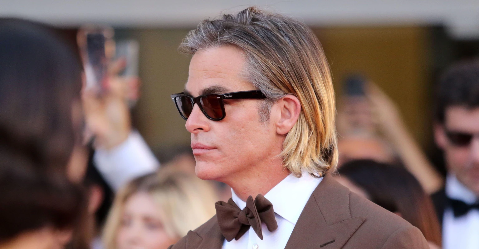 Chris Pine fans praise actor as he embraces his natural gray hair