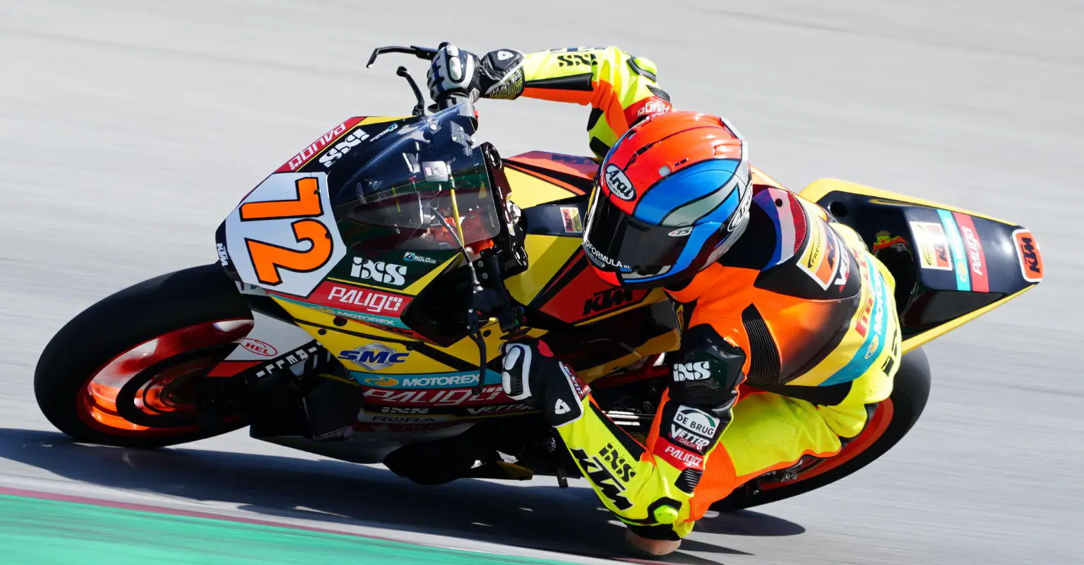 Motorcycle racer Victor Steeman dies aged 22 following crash