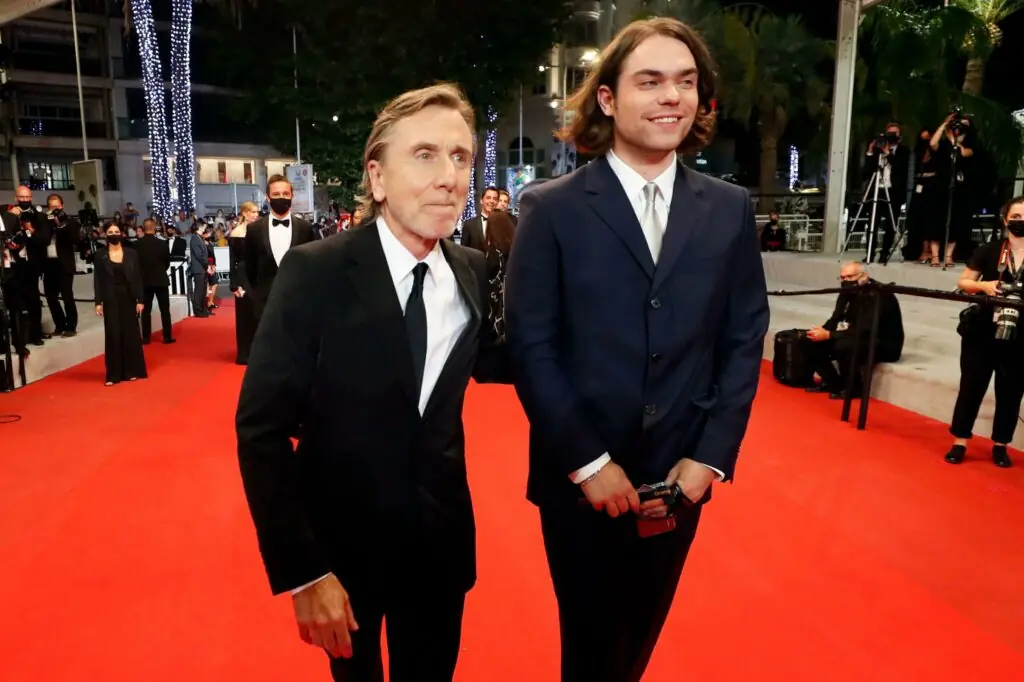 size-large wp-image-1263175398