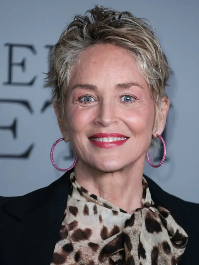 size-large wp-image-1263176063