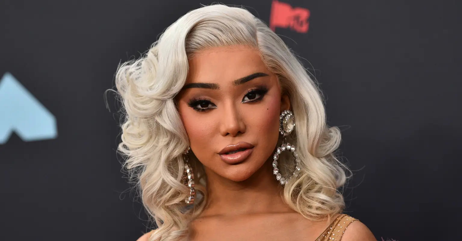 Trans influencer Nikita Dragun placed in men's jail after arrest, according to reps