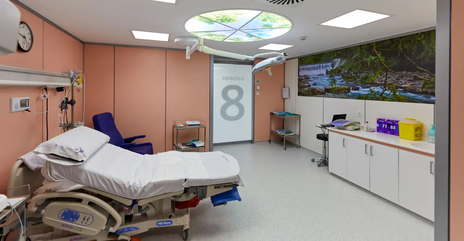 Pregnant woman bans husband from delivery room after discovering him cheating