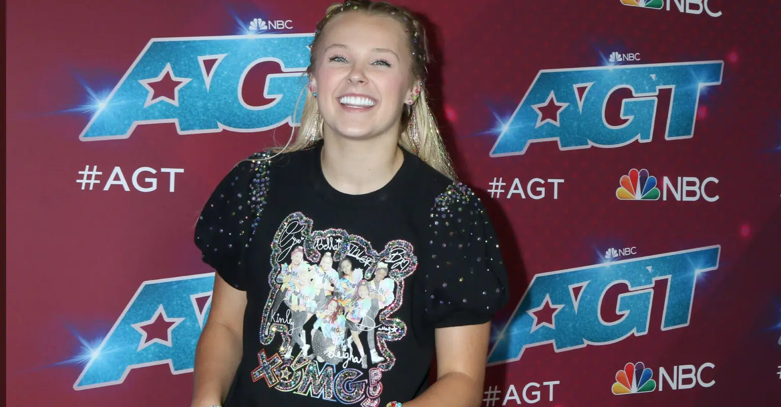 JoJo Siwa blasts Candace Cameron Bure's 'rude and hurtful' comments about 'traditional' marriage