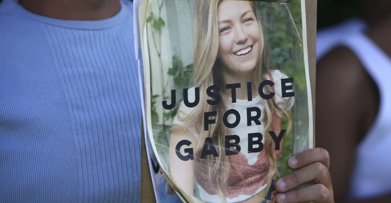 Brian Laundrie's mom speaks out after attorney claims she wrote son a note offering to help bury body