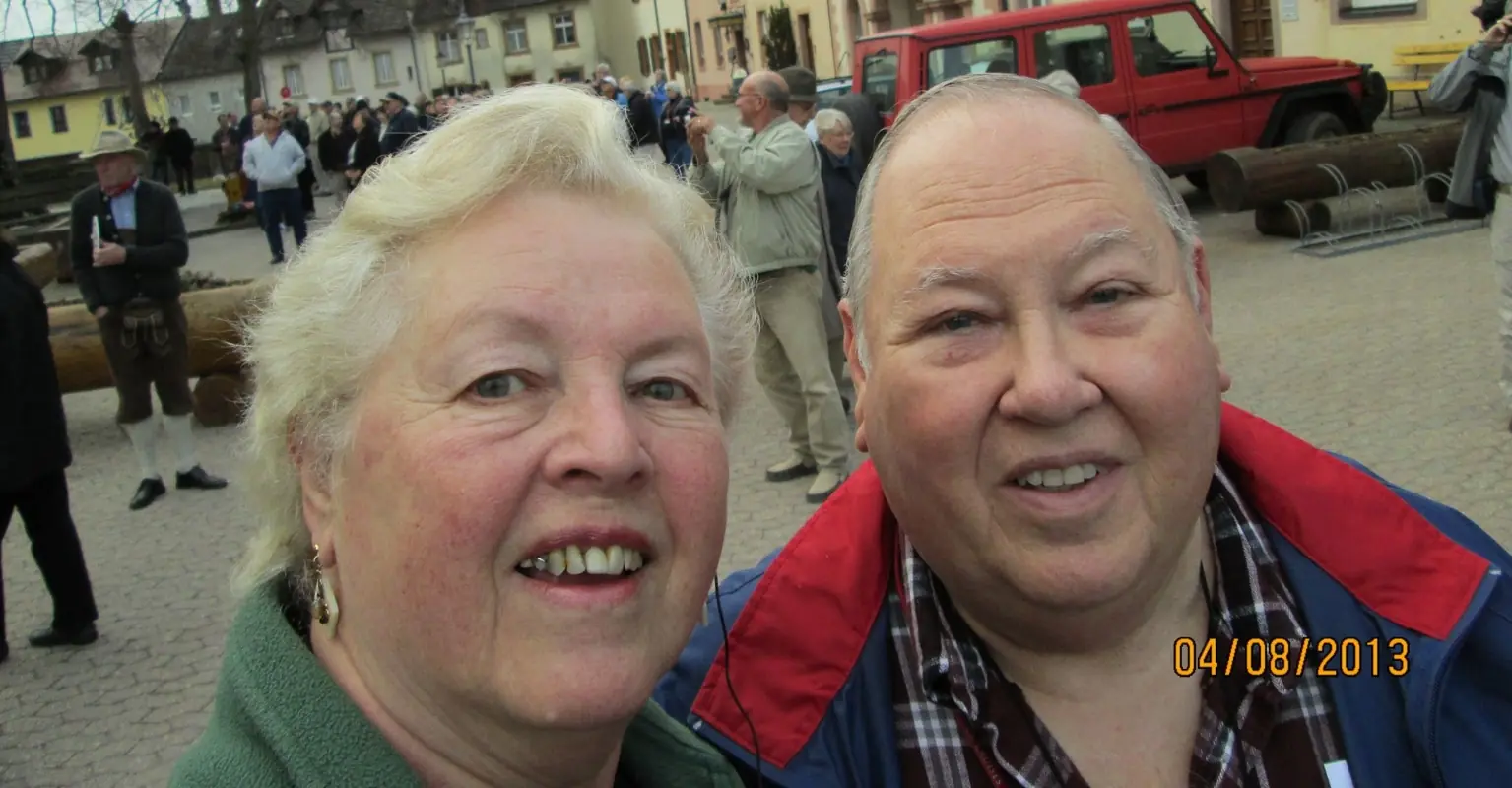 Couple trapped in house fire both die after husband tells dispatch 'I'm not leaving my wife'