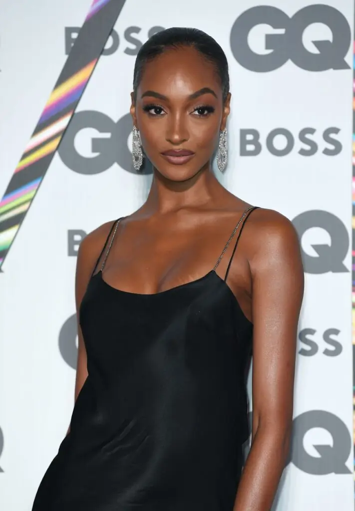 size-large wp-image-1263183463