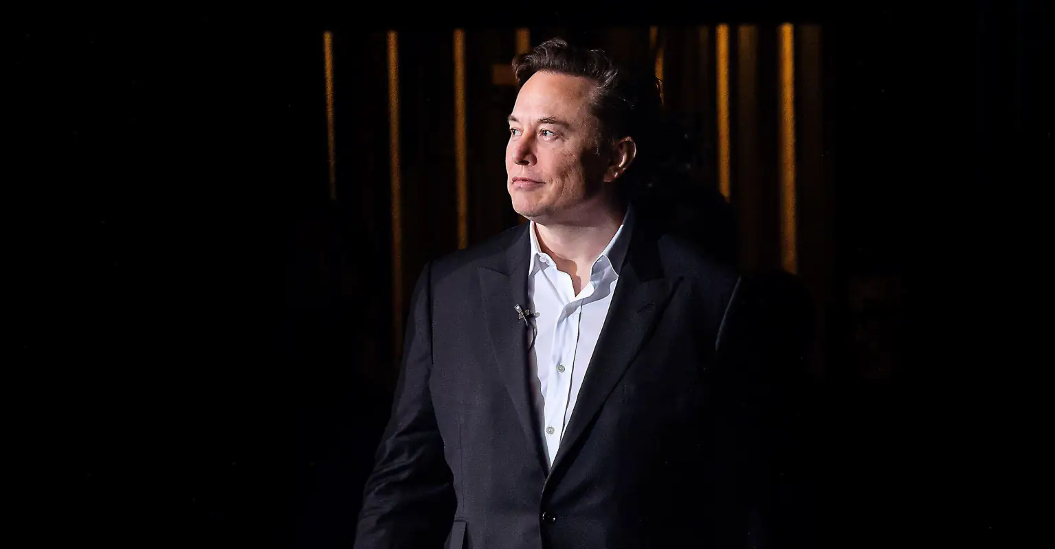 Elon Musk set to step down as Twitter boss - if he abides by his own poll