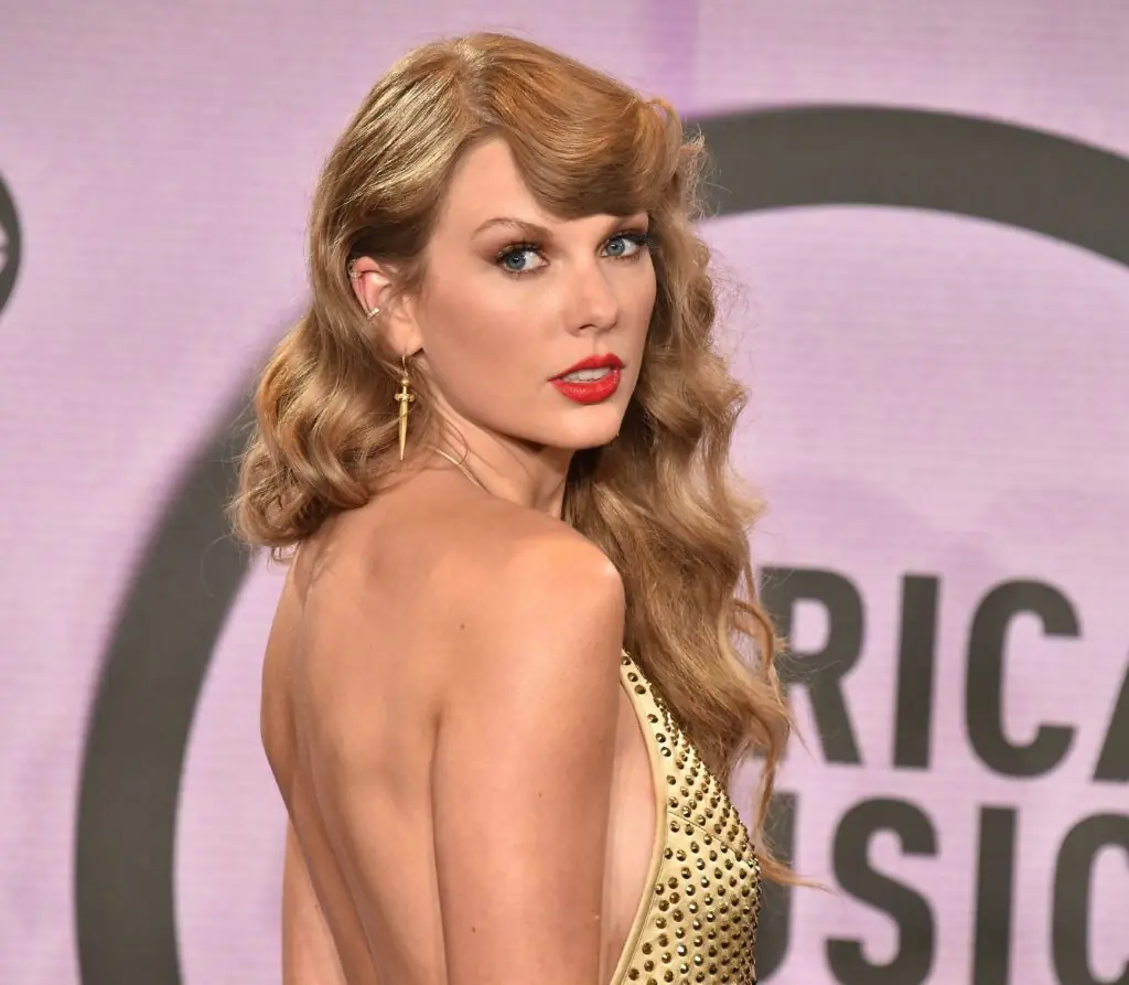 size-large wp-image-1263183464