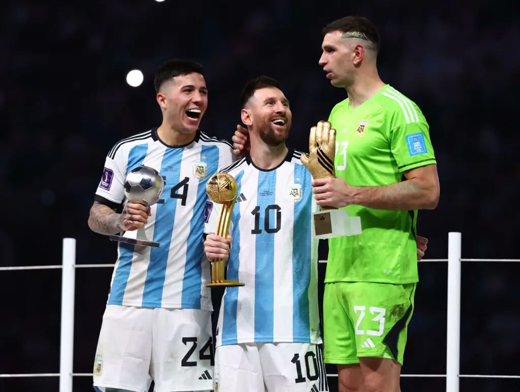 wp-image-1263184974 size-large