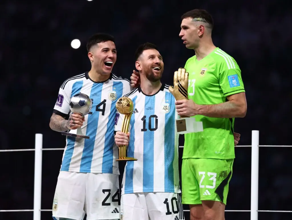 wp-image-1263184974 size-large