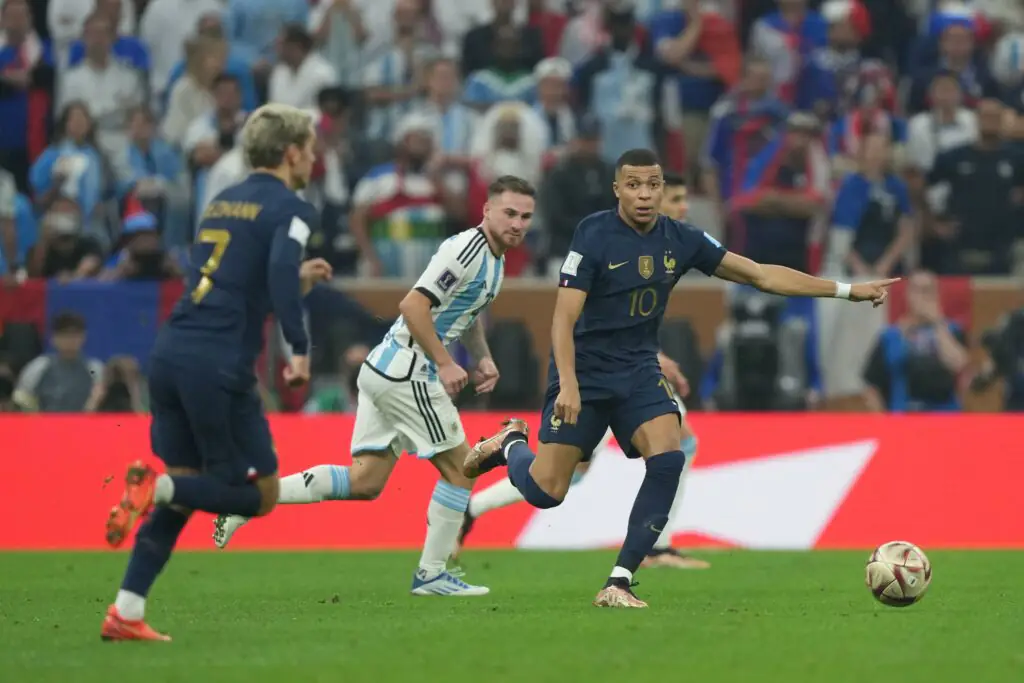 wp-image-1263184975 size-large