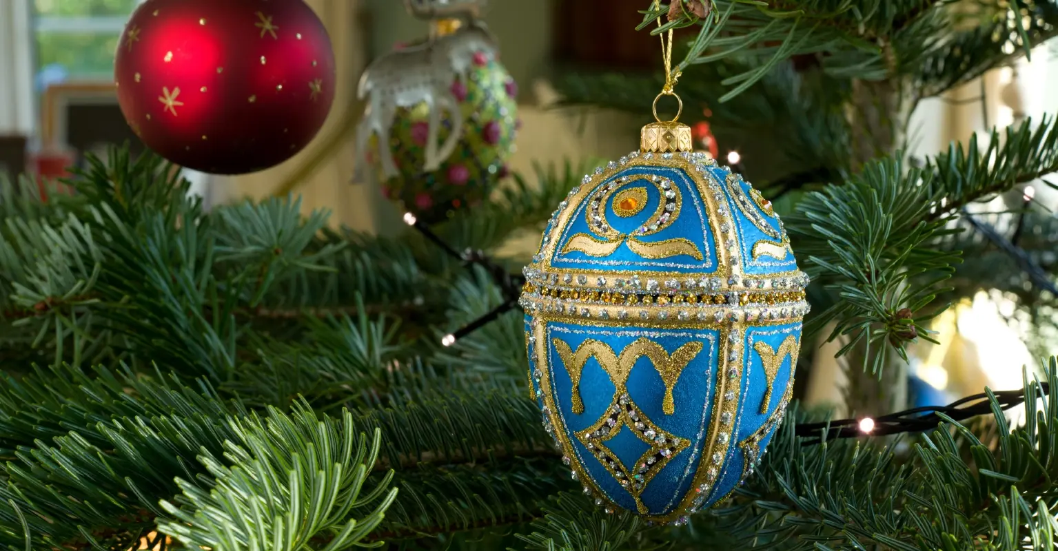 Woman mortified after buying Christmas ornament after noticing how rude it looks