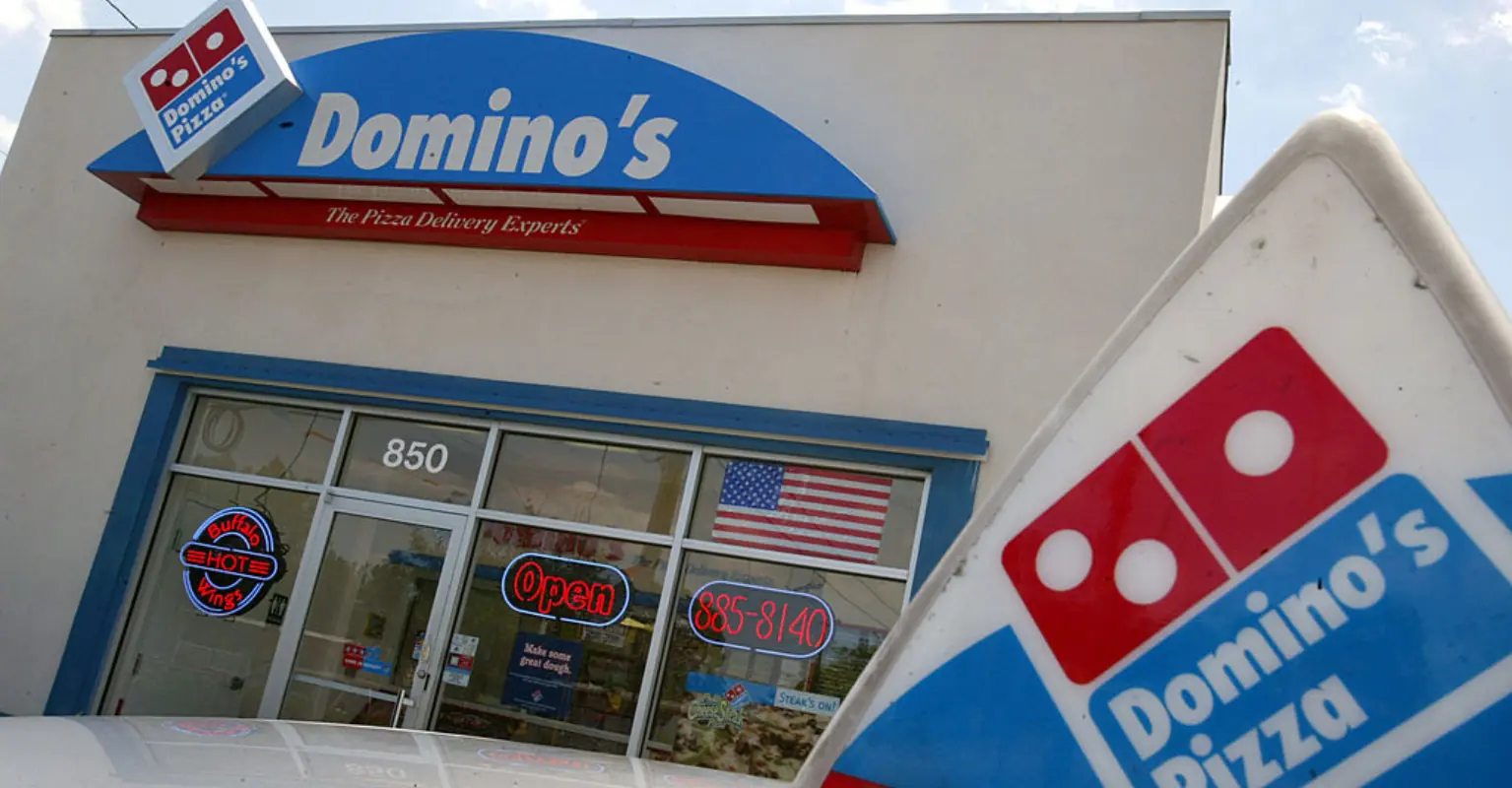 Social media users are left divided after Dominos delivery driver revealed how much she made in tips from one night