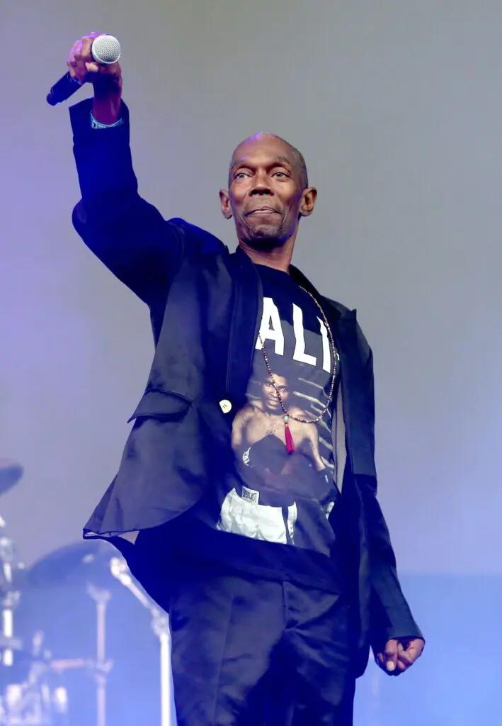 size-large wp-image-1263186113