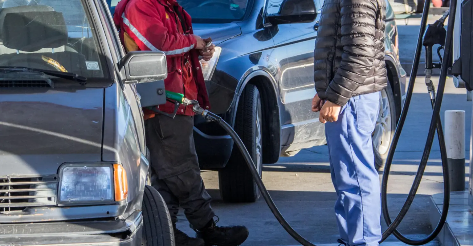 Philadelphia gas station owner hires heavily armed guards after becoming 'tired of nonsense'