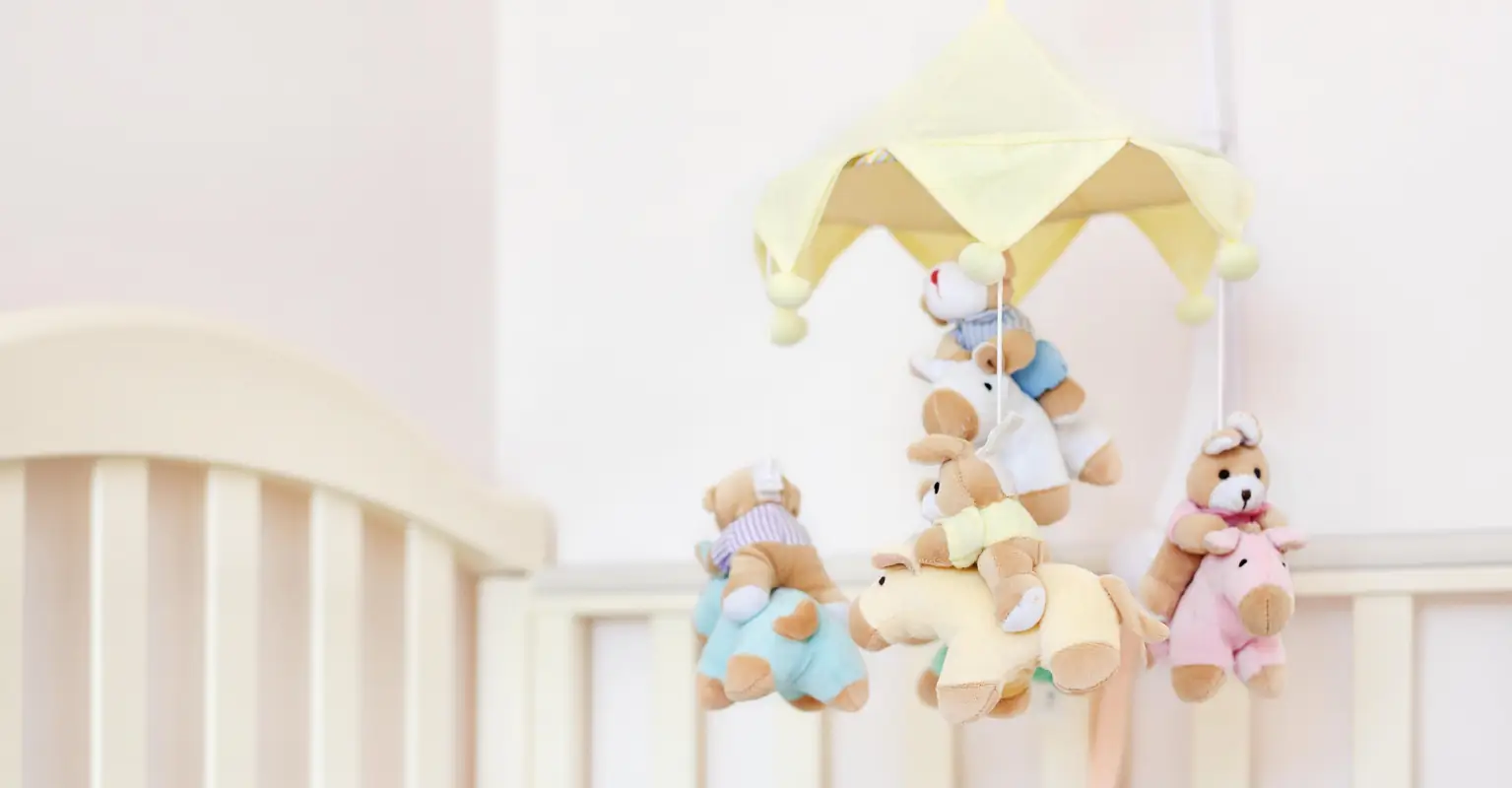 Influencer sparks controversy after shaving newborn daughter's head