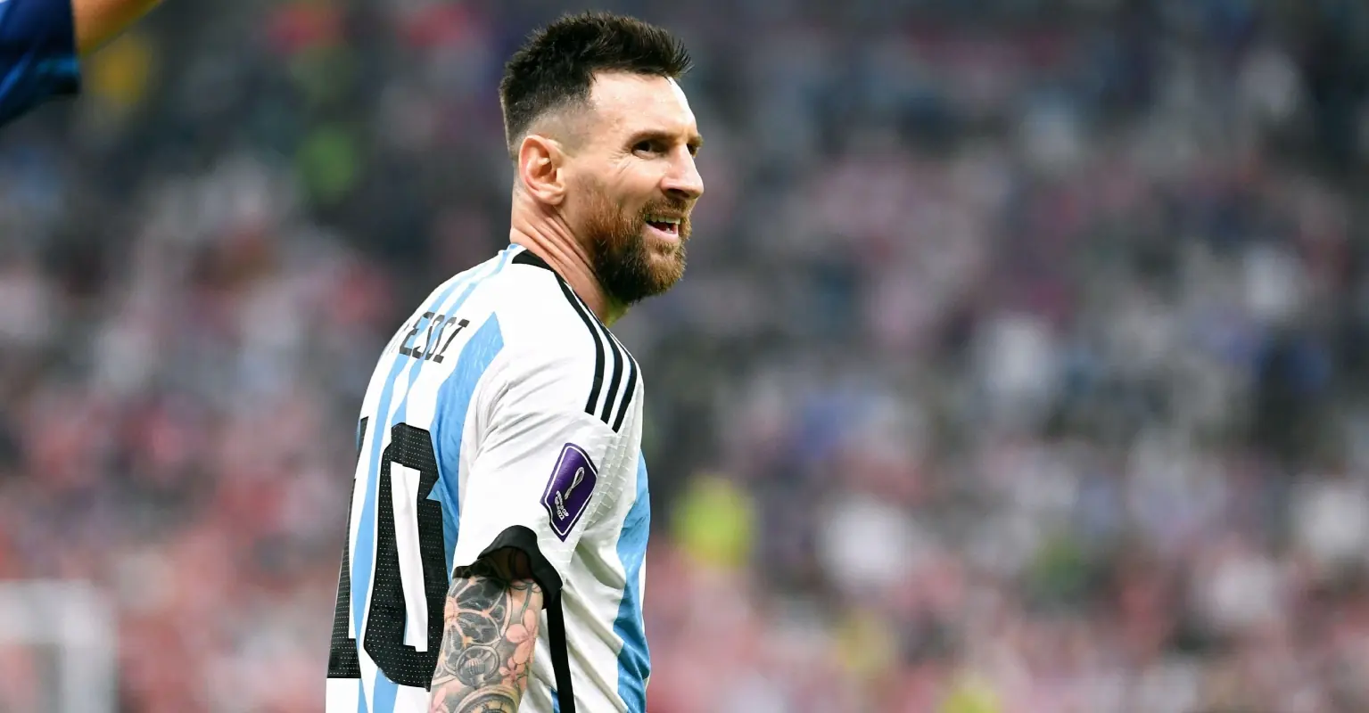 The meaning behind the 'robe' put on Messi for World Cup celebration