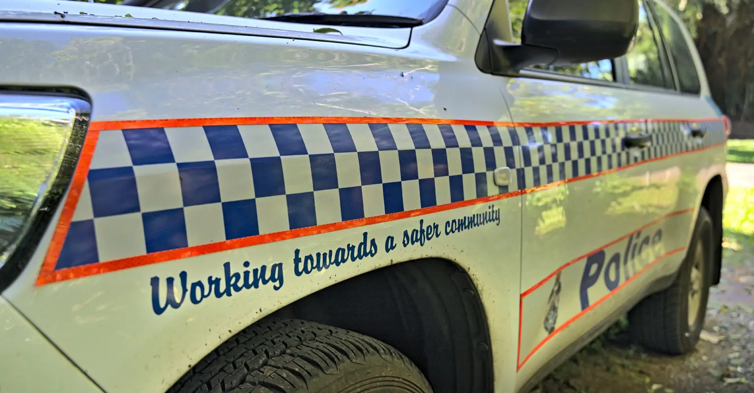 Police officer frantically texted family goodbye while being hunted down by gunmen