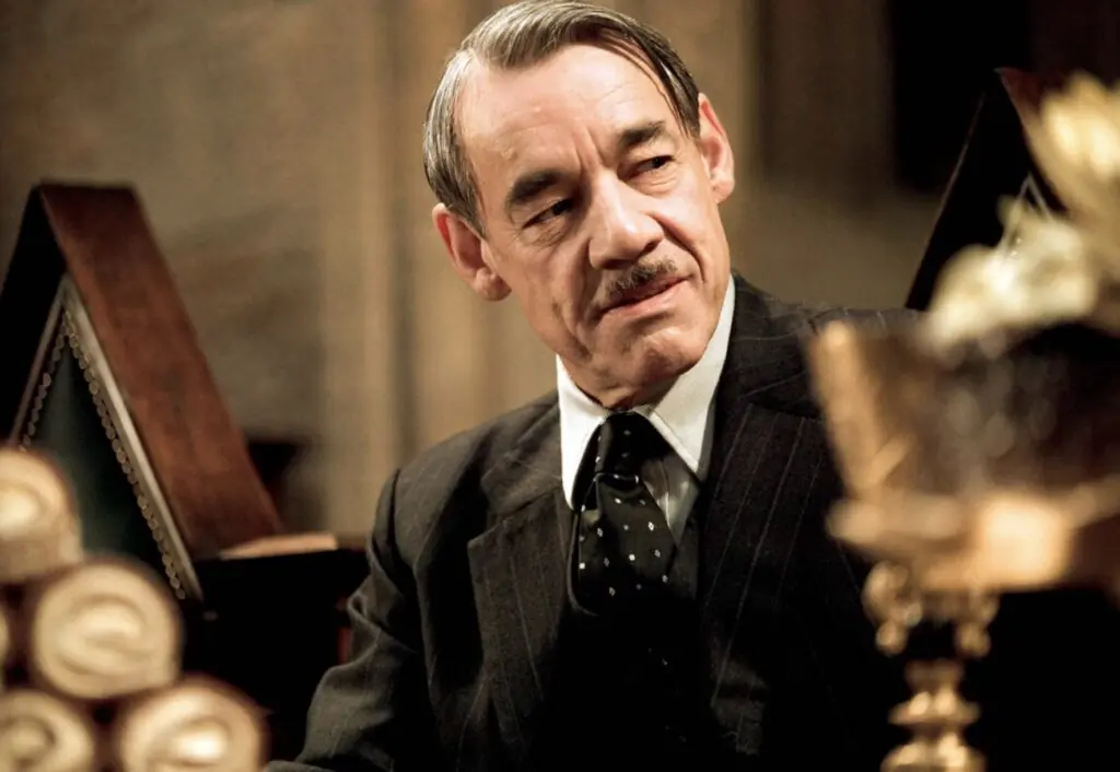 size-large wp-image-1263184393