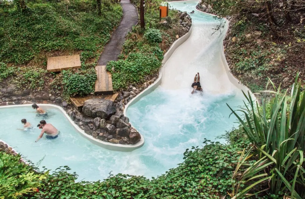 wp-image-1263186096 size-large