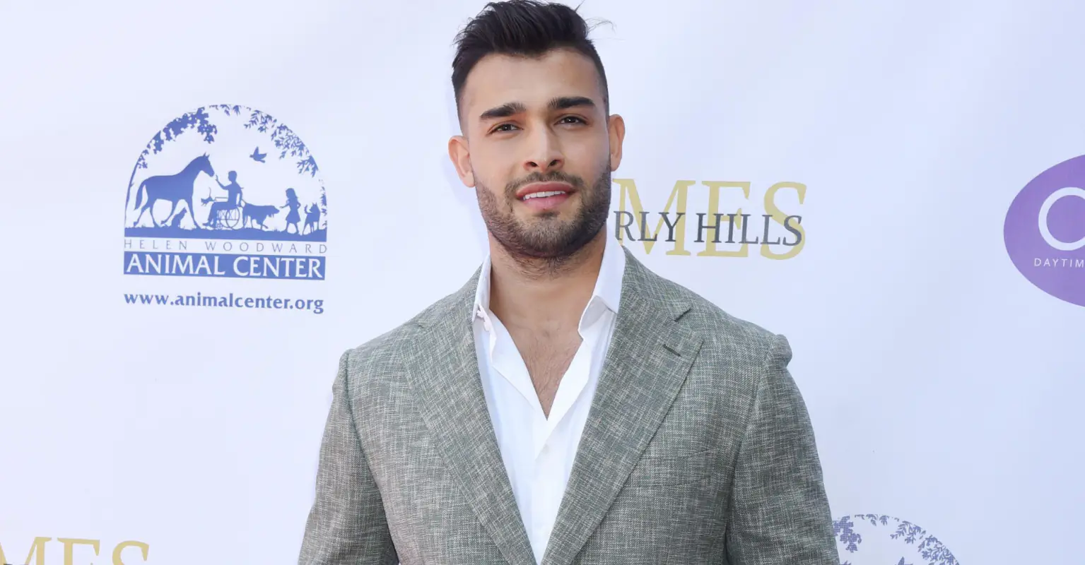 Britney Spears' husband says he 'prefers' her not to share topless pics in bombshell Instagram comment