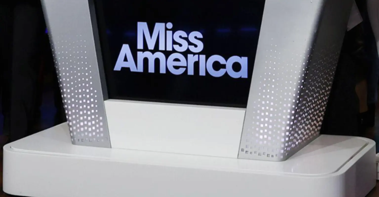 Nuclear engineering student Grace Stanke crowned Miss America