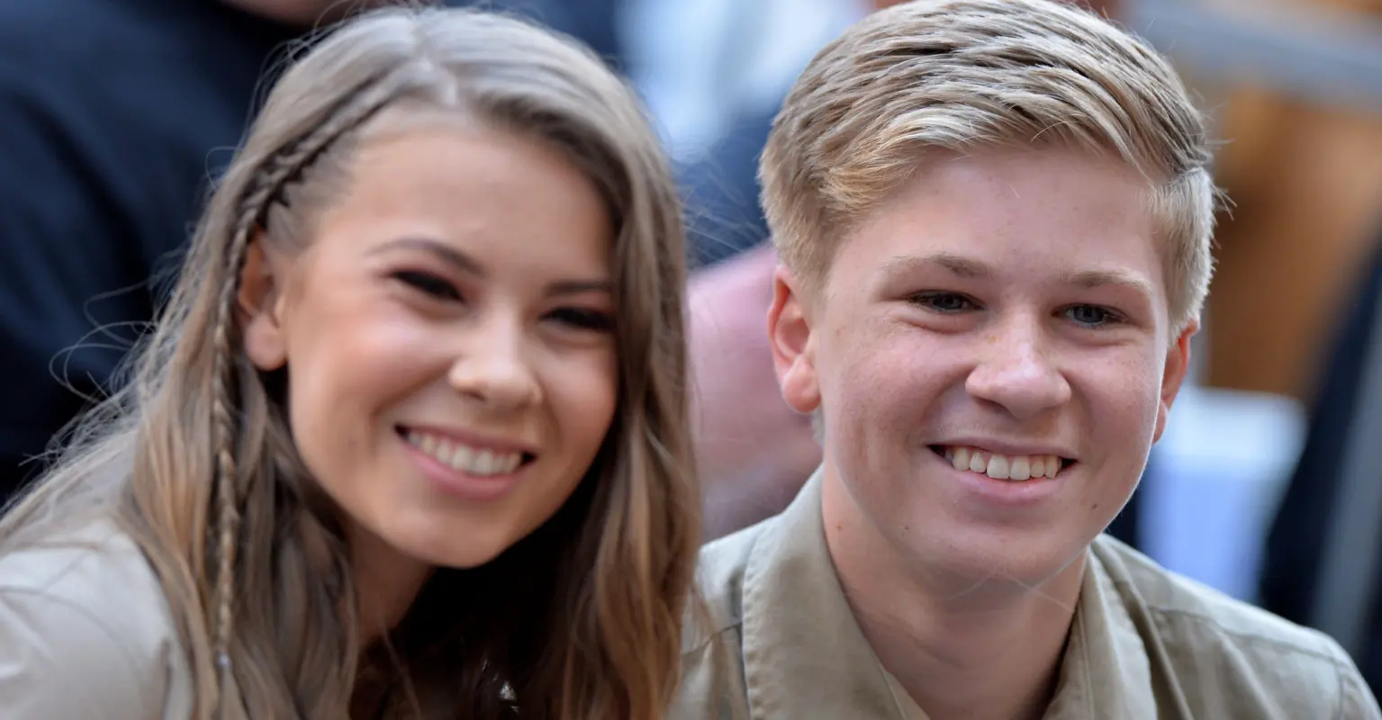Fans can't believe how much Robert Irwin's girlfriend looks like his sister Bindi
