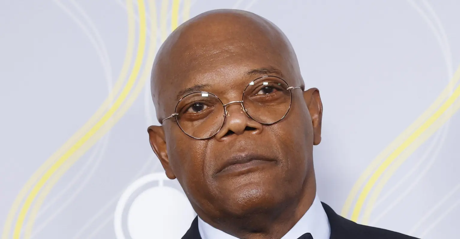 Fans send warning to Samuel L Jackson after he liked x-rated videos on Twitter