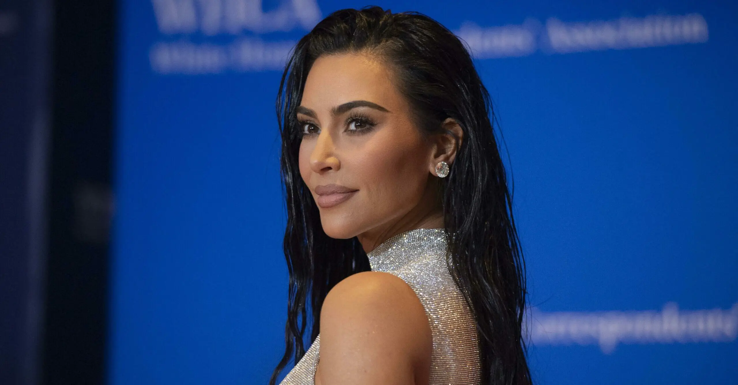 Kim Kardashian shows fans her real hair in new video