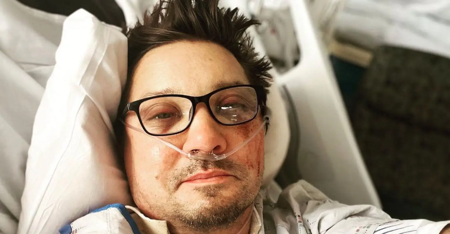 Jeremy Renner thanks hospital staff in new photo update following snow plow accident