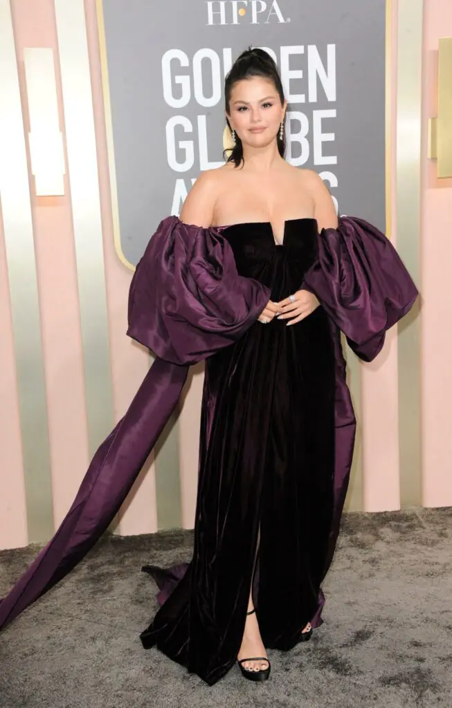 wp-image-1263188554 size-large