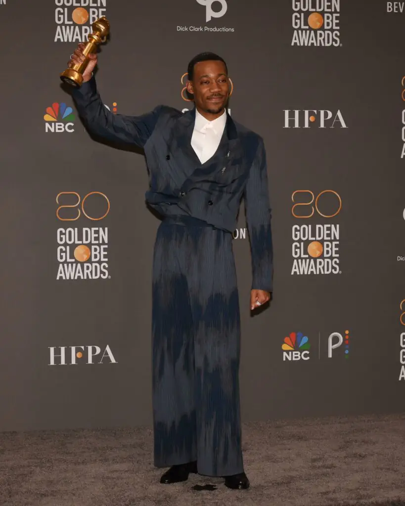 wp-image-1263188559 size-large