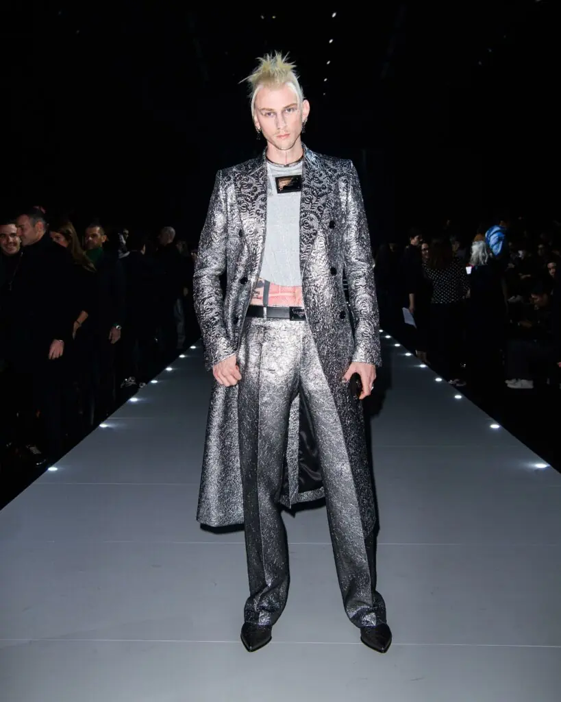 wp-image-1263189951 size-large