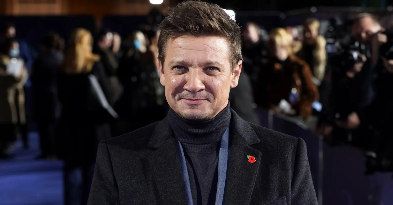 Jeremy Renner heard crying out in pain in 911 call about snowplow incident