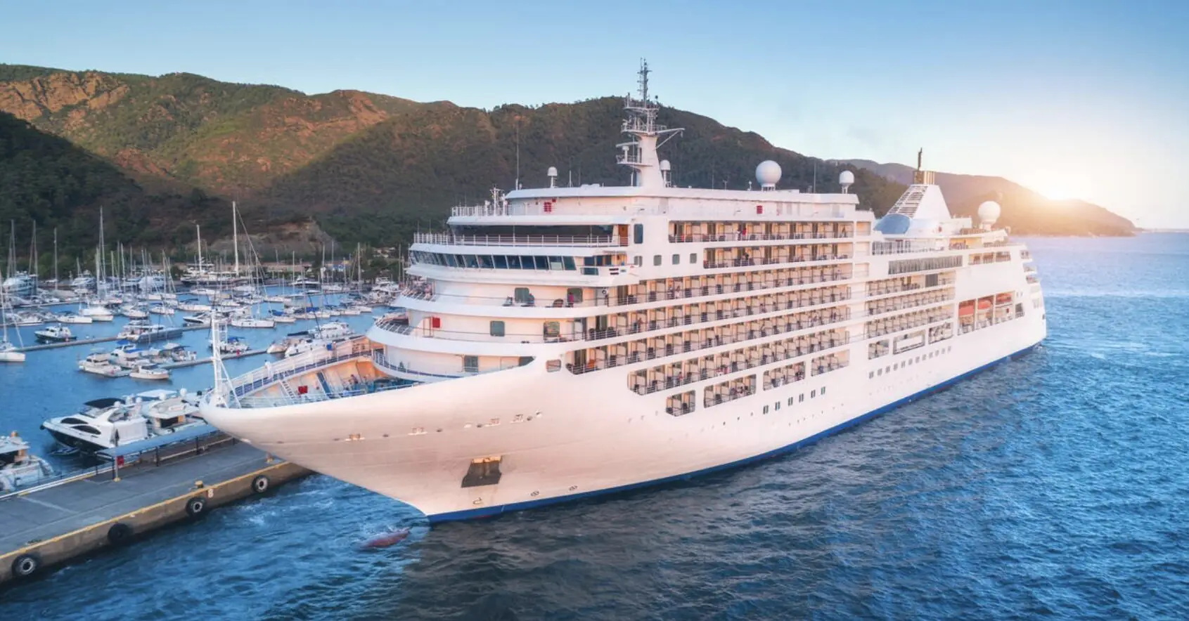 Couple decide to permanently live on cruise ship because it's cheaper than paying mortgage