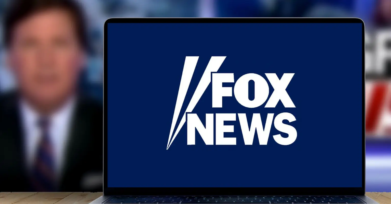 Fox News correspondent Benjamin Hall returns to live TV after losing parts of his limbs in Ukraine attack