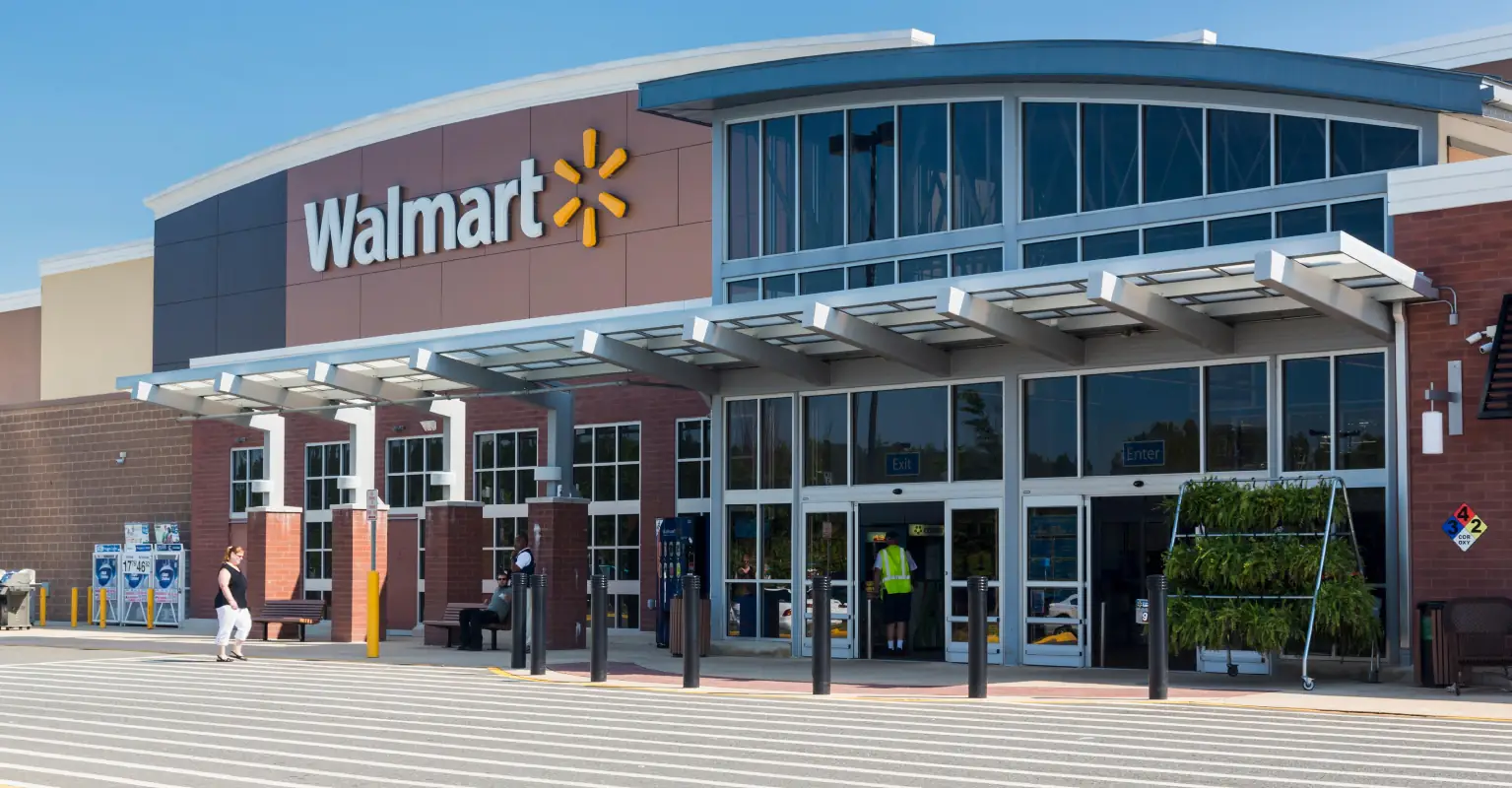 82-year-old Walmart employee finally retires after TikToker raises over $100k for him