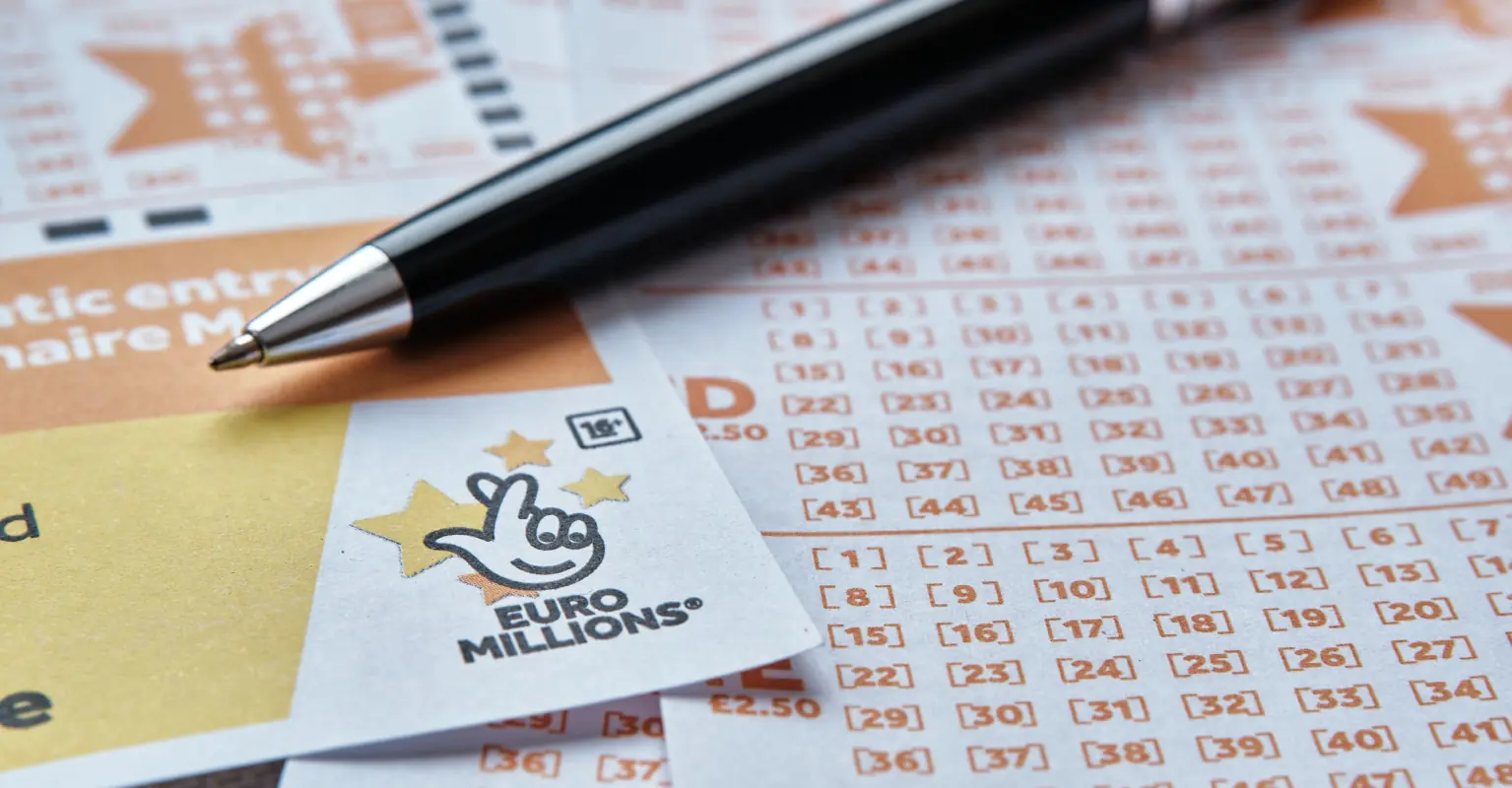 Woman who won over $1 million aged just 17 says she 'wouldn't wish it on anyone'