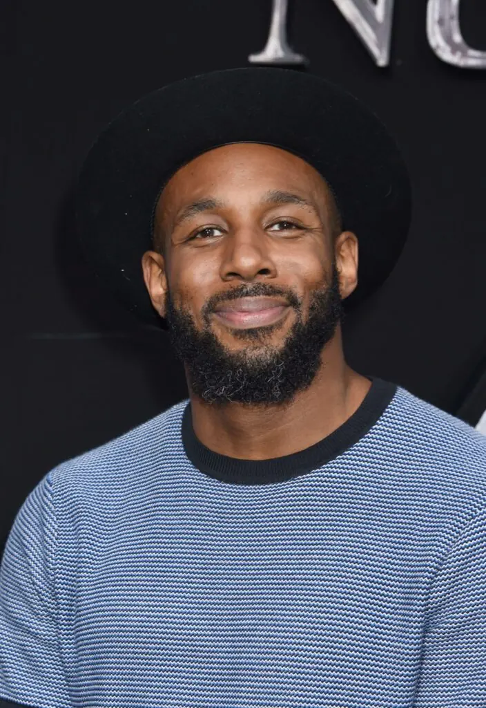 wp-image-1263196359 size-large