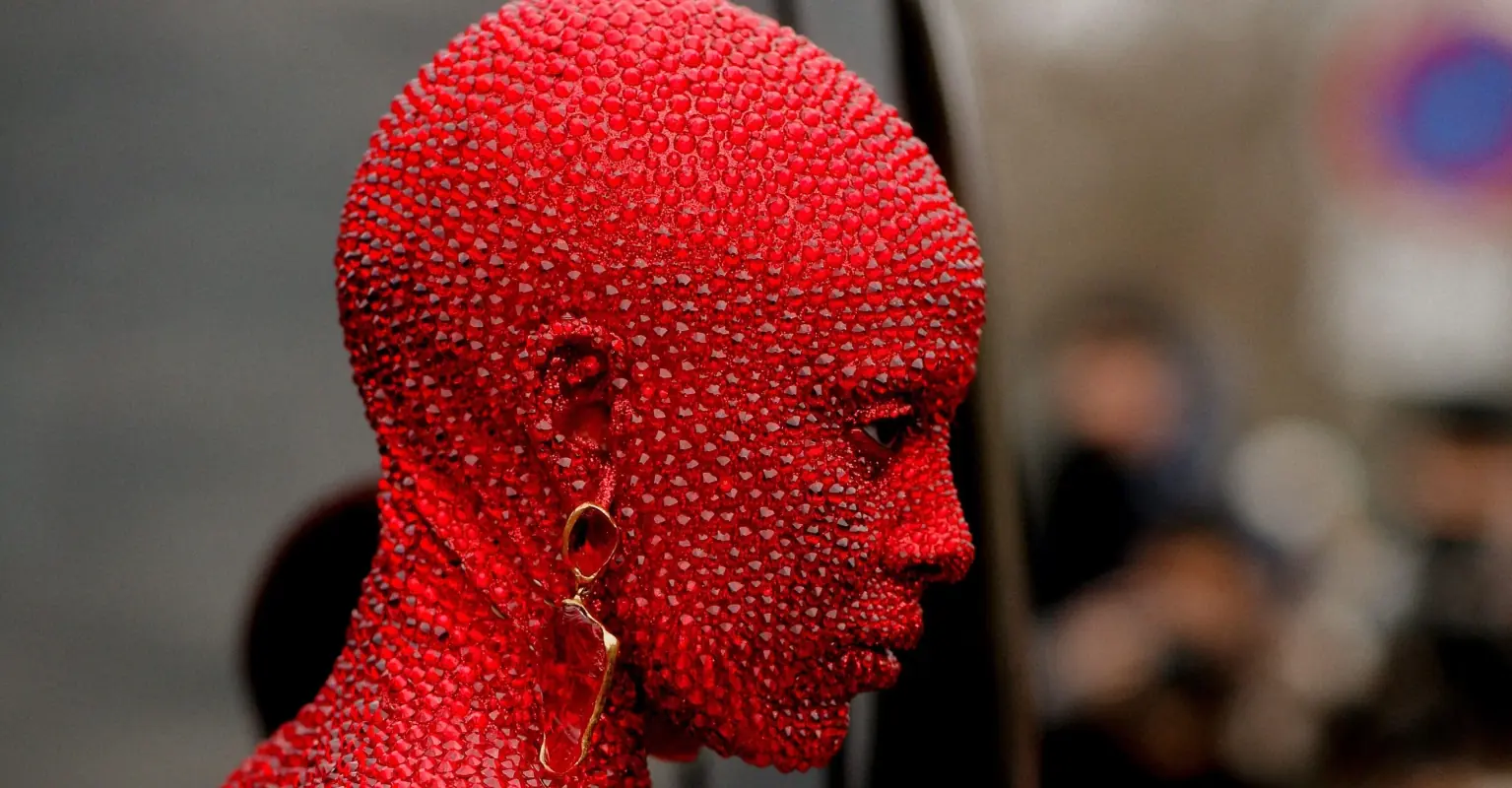 Influencer left in pain after recreating Doja Cat's bejeweled fashion show look