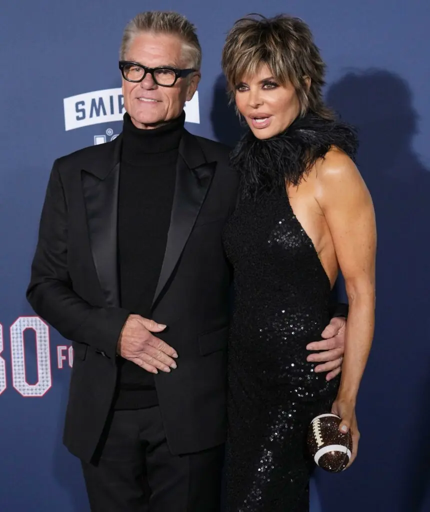 size-large wp-image-1263193157