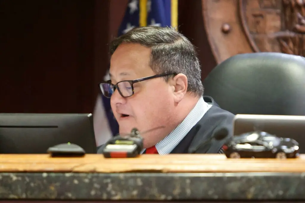 size-large wp-image-1263197011