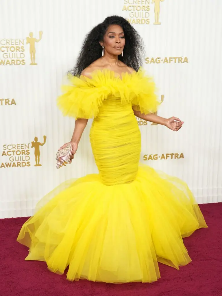 size-large wp-image-1263197283